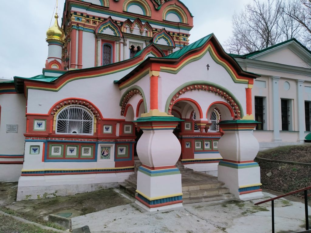Церковь Николая Чудотворца (Троицы Живоначальной) на Берсеневке, в Верхних Садовниках, Якиманка (Центральный административный округ (ЦАО), г. Москва). архитектурные детали