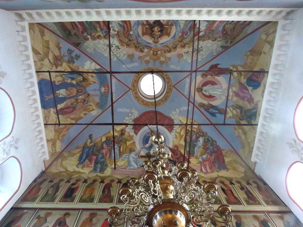 Церковь Николая Чудотворца (Троицы Живоначальной) на Берсеневке, в Верхних Садовниках, Якиманка (Центральный административный округ (ЦАО), г. Москва). интерьер и убранство, Своды