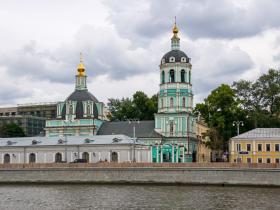 Москва. Церковь Николая Чудотворца (Спаса Преображения) в Заяицком