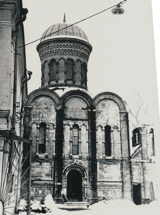 Церковь Иверской иконы Божией Матери при детской больнице №20 (быв. Иверской общине сестер милосердия), Якиманка (Центральный административный округ (ЦАО), г. Москва). фасады, Собственная съемка