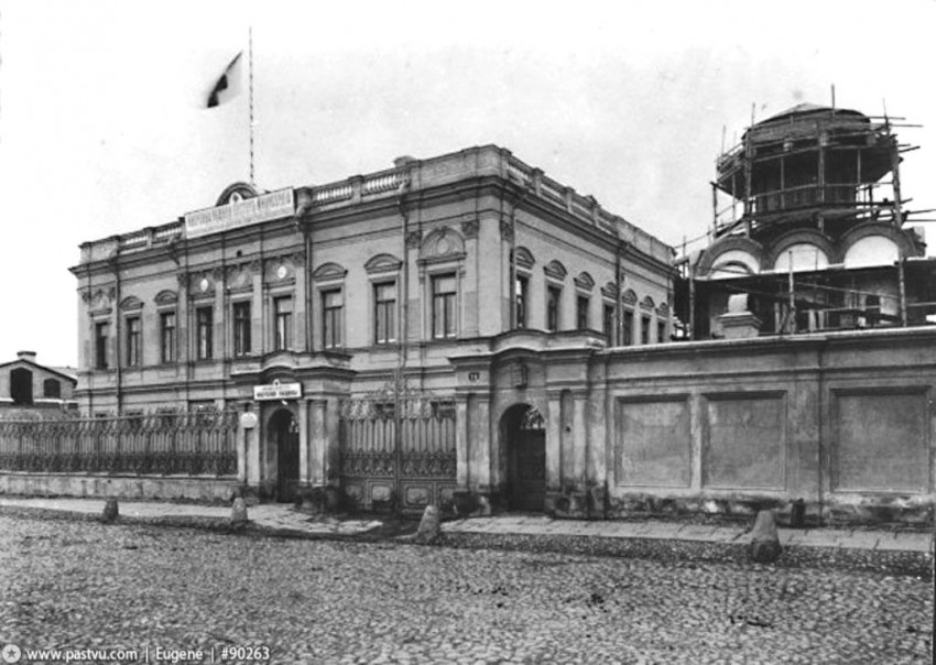 Церковь Иверской иконы Божией Матери при детской больнице №20 (быв. Иверской общине сестер милосердия), Якиманка (Центральный административный округ (ЦАО), г. Москва). архивная фотография, фото с сайта pastvu.com