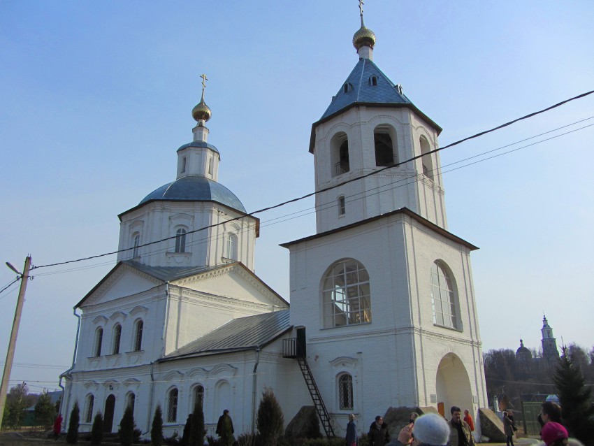 Церковь Богоявления Господня (Космы и Дамиана) в Заречье, Верея (Наро-Фоминский городской округ, Московская область). фасады