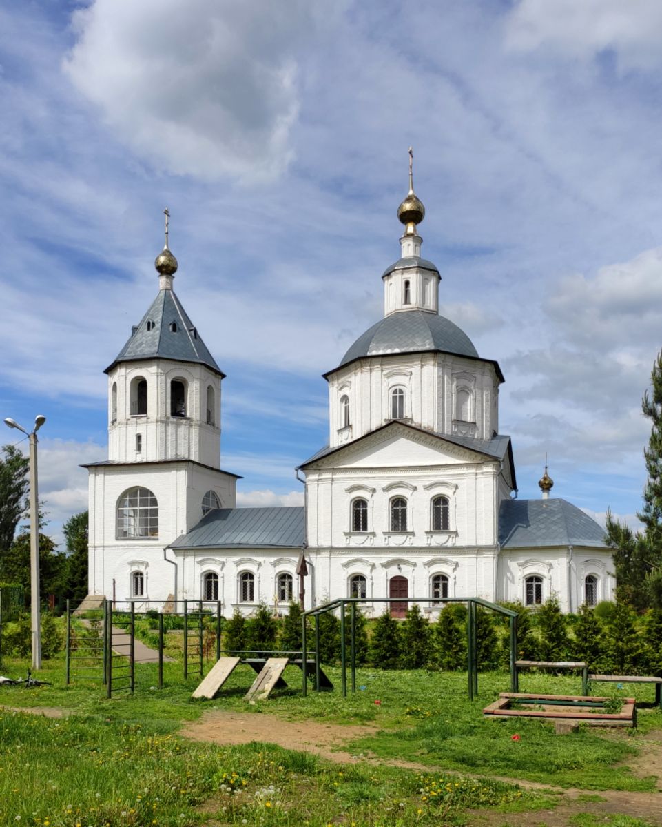 Церковь Богоявления Господня (Космы и Дамиана) в Заречье, Верея (Наро-Фоминский городской округ, Московская область). фасады