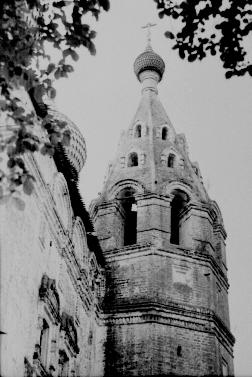 Верея. Спасский монастырь. Церковь Входа Господня в Иерусалим. архитектурные детали