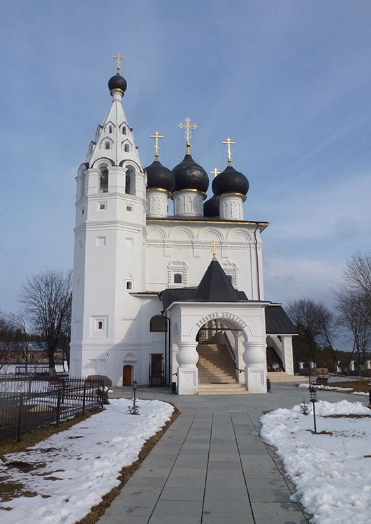 Верея. Спасский монастырь. Церковь Входа Господня в Иерусалим. фасады