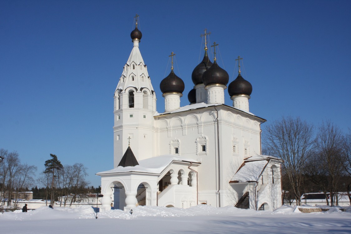 Верея. Спасский монастырь. Церковь Входа Господня в Иерусалим. фасады