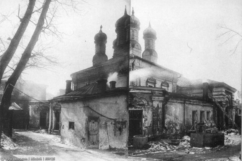 Богородице-Рождественский монастырь. Церковь Иоанна Златоуста, Мещанский (Центральный административный округ (ЦАО), г. Москва). архивная фотография,  Фото с сайта pastvu.ru Фото 1940-х годов 