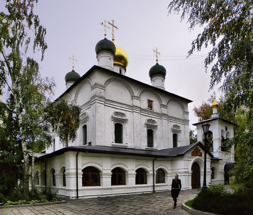 Мещанский. Сретенский монастырь. Собор Сретения Владимирской иконы Божией Матери. общий вид в ландшафте