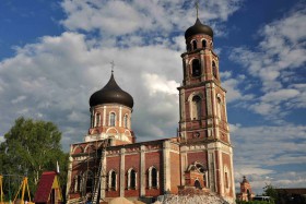 Сокольниково. Церковь Воздвижения Креста Господня