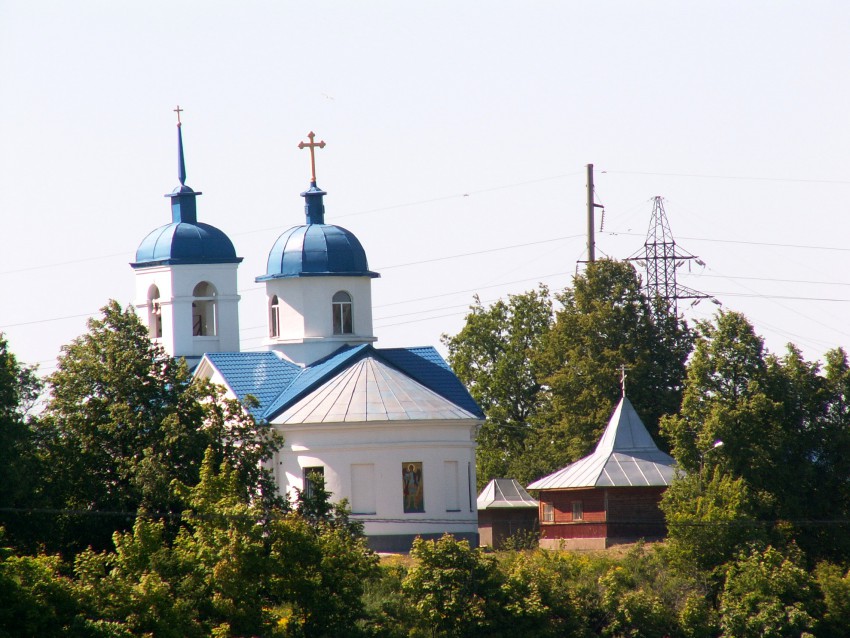 Церковь Михаила Архангела, Волхов, город (Волховский район, Ленинградская область). общий вид в ландшафте