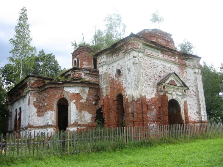Церковь Покрова Пресвятой Богородицы, Мелехово (Киришский район, Ленинградская область). фасады