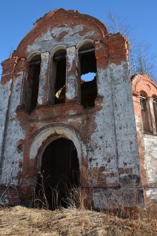Церковь Параскевы Пятницы, Верховина (Волховский район, Ленинградская область). архитектурные детали
