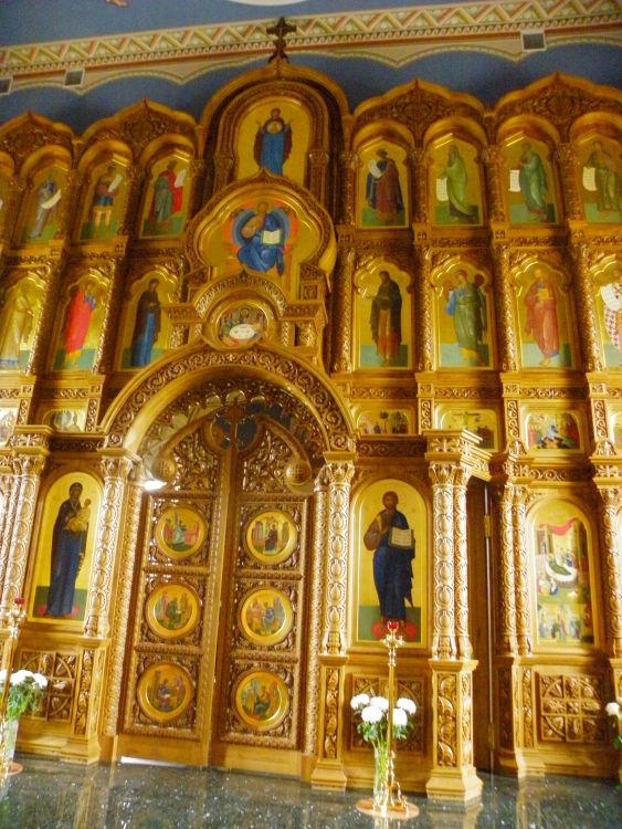 Церковь Рождества Пресвятой Богородицы, Кириши (Киришский район, Ленинградская область). интерьер и убранство, Иконостас
