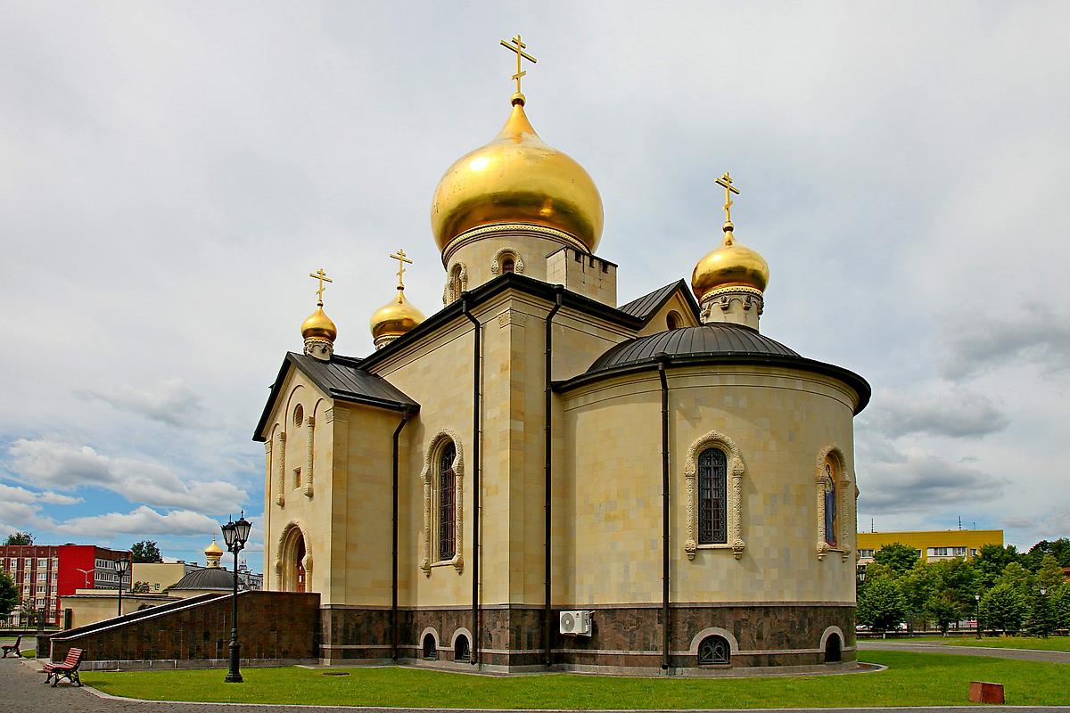 Храм Рождества Пресвятой Богородицы, фасады. Церковь Рождества Пресвятой Богородицы, Кириши (Киришский район, Ленинградская область)