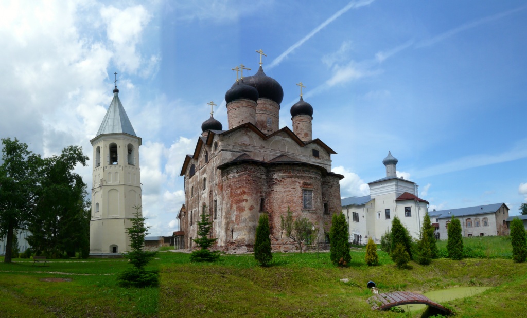 Троицкий Зеленецкий мужской монастырь, Зеленец (Волховский район, Ленинградская область). общий вид в ландшафте