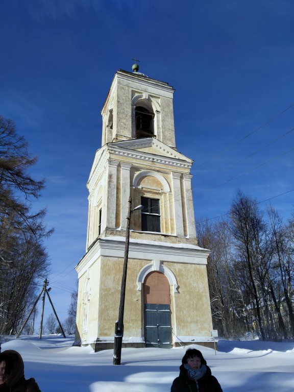 Церковь Троицы Живоначальной, Прямухино (Кувшиновский район, Тверская область). архитектурные детали