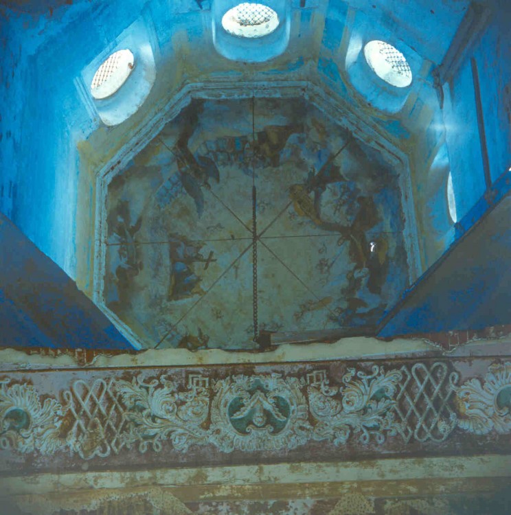Церковь Иоанна Богослова, Торжок (Торжокский район и г. Торжок, Тверская область). интерьер и убранство, 1991