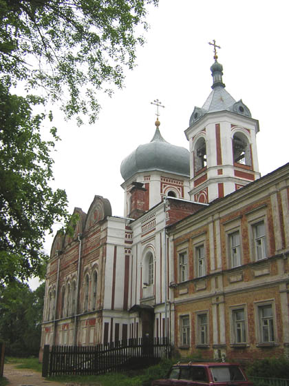 Церковь Успения Пресвятой Богородицы, Вышний Волочёк (Вышневолоцкий район и г. Вышний Волочёк, Тверская область). фасады