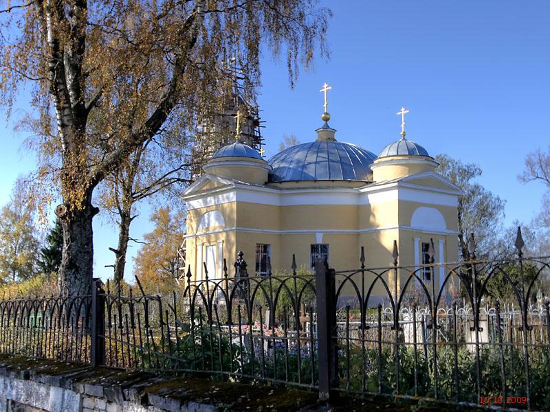 Упирвичи. Церковь Рождества Пресвятой Богородицы. фасады