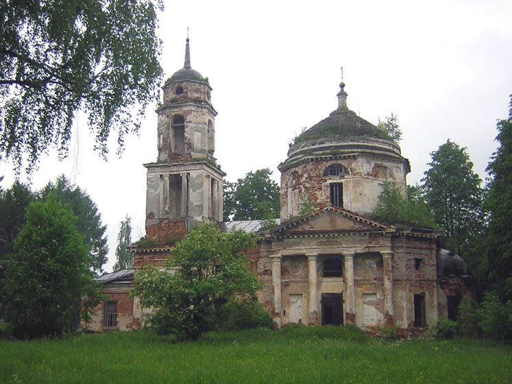 Церковь Спаса Нерукотворного Образа, Братково (Старицкий район, Тверская область). фасады