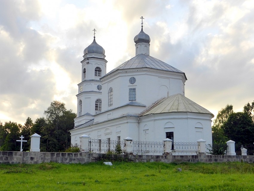 Церковь Казанской иконы Божией Матери, Рашкино (Торжокский район и г. Торжок, Тверская область). фасады