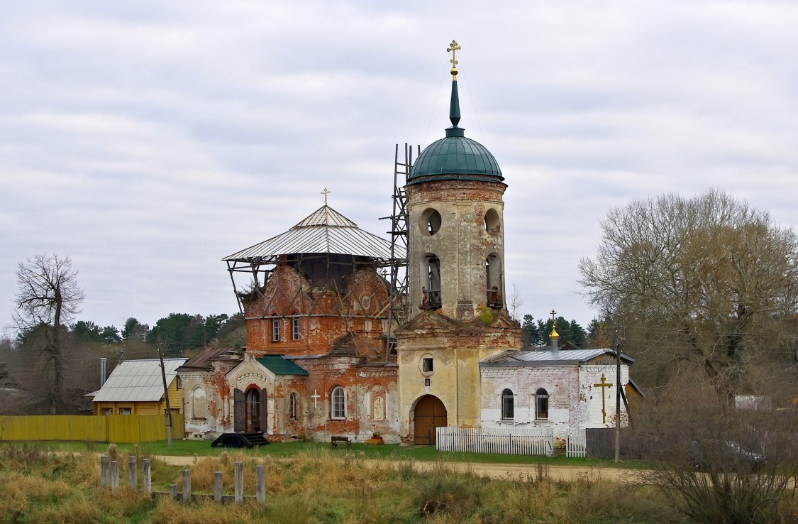 Белый Омут. Церковь Николая Чудотворца. фасады