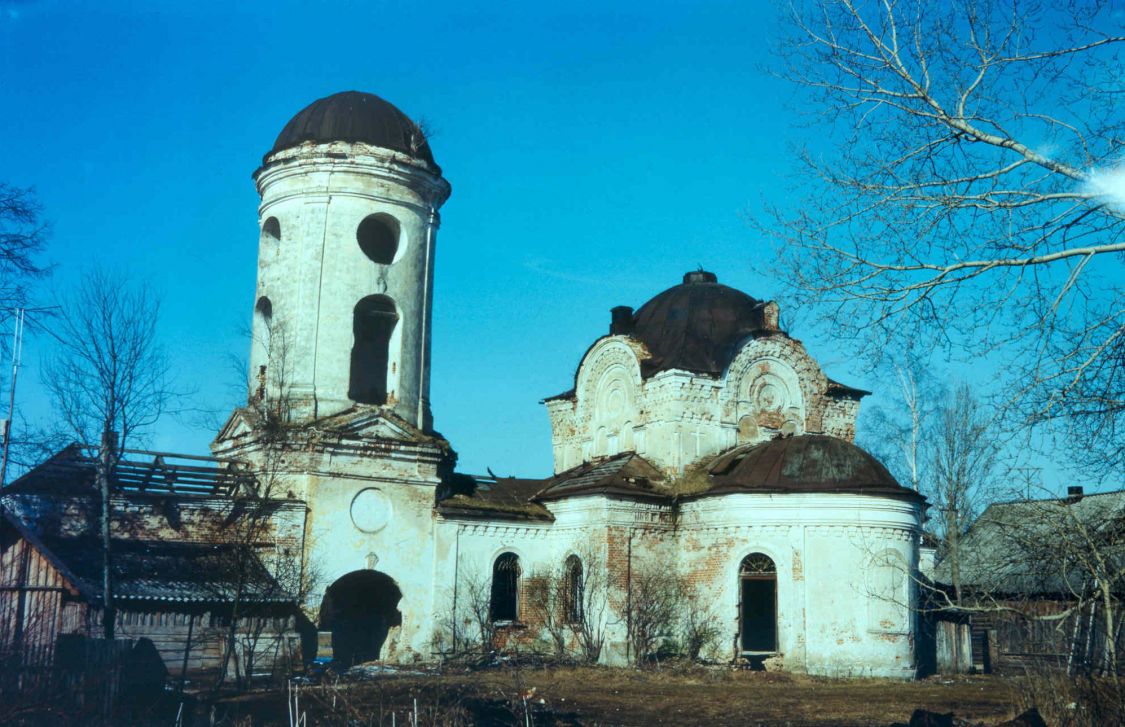 Белый Омут. Церковь Николая Чудотворца. фасады, фото 1994