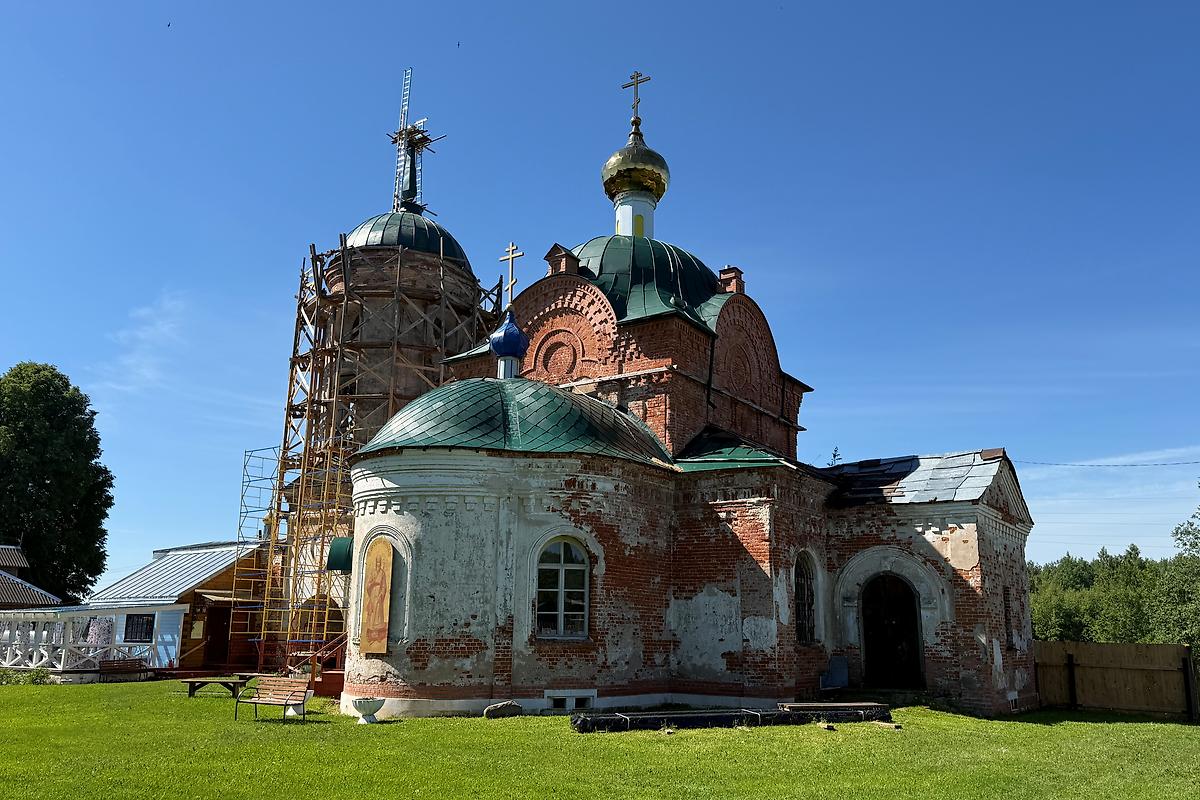 фасады. Церковь Николая Чудотворца, Белый Омут (Вышневолоцкий район и г. Вышний Волочёк, Тверская область)