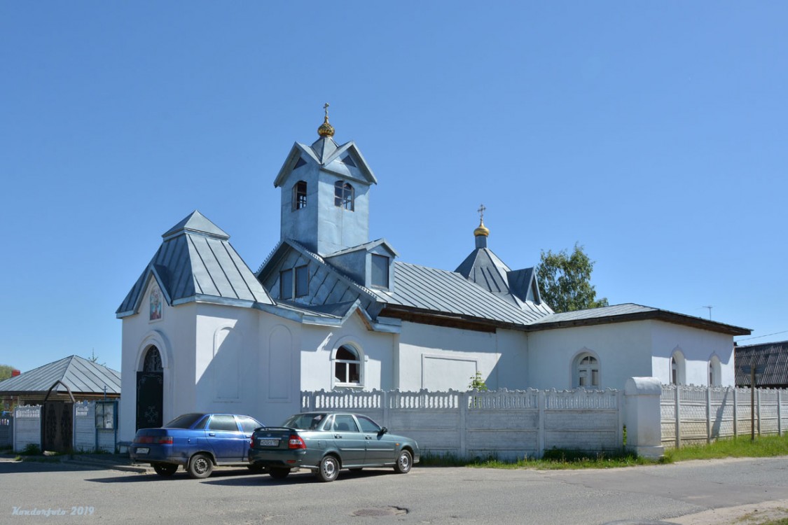 Горбачиха. Церковь Параскевы Пятницы. общий вид в ландшафте