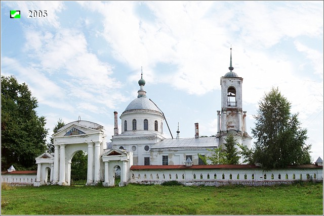 Церковь Троицы Живоначальной, Горки (Камешковский район, Владимирская область). фасады, Панорама с севера