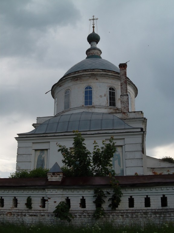 Горки. Церковь Троицы Живоначальной. фасады, Основной объем. Вид с востока