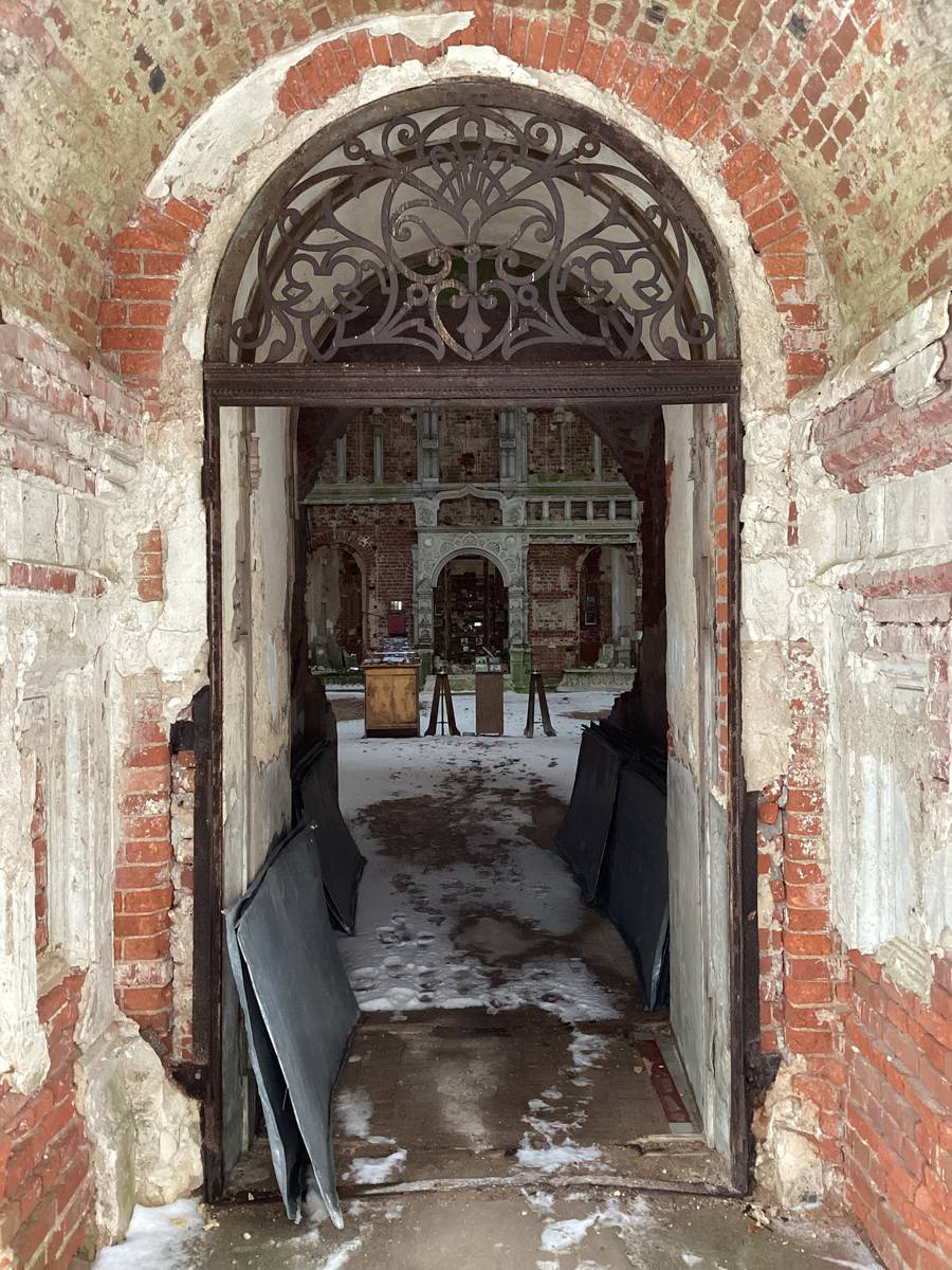 Притвор, интерьер и убранство. Рдейский монастырь. Собор Успения Пресвятой Богородицы, Рдейская пустынь (Холмский район, Новгородская область)