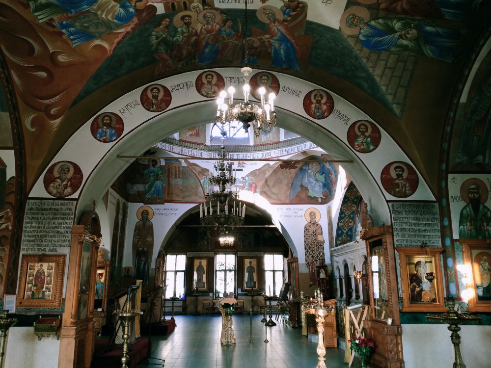 Церковь Георгия Победоносца в Грузинах, Пресненский (Центральный административный округ (ЦАО), г. Москва). интерьер и убранство, поновлённый интерьер древней части храма 