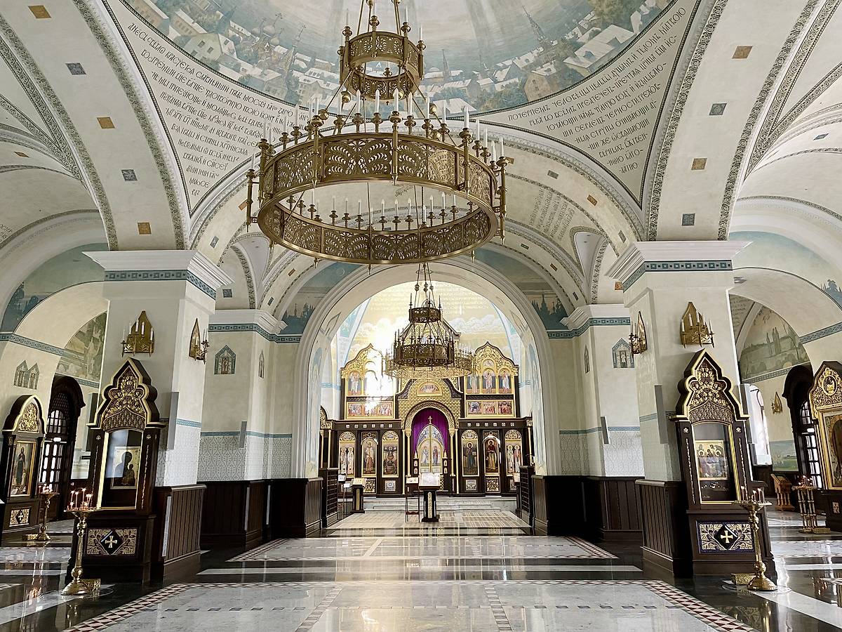 интерьер и убранство. Церковь Николая Чудотворца на Трёх Горах (в Новом Ваганькове), Пресненский (Центральный административный округ (ЦАО), г. Москва)