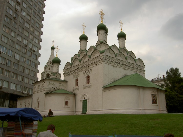 Арбат. Церковь Симеона Столпника (Введения во храм Пресвятой Богородицы) на Поварской. фасады