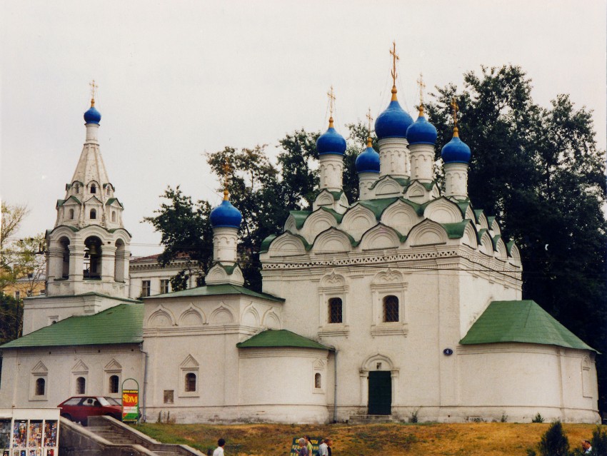 Арбат. Церковь Симеона Столпника (Введения во храм Пресвятой Богородицы) на Поварской. фасады