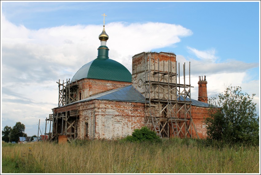 Церковь Воздвижения Креста Господня, Коверино (Камешковский район, Владимирская область). общий вид в ландшафте