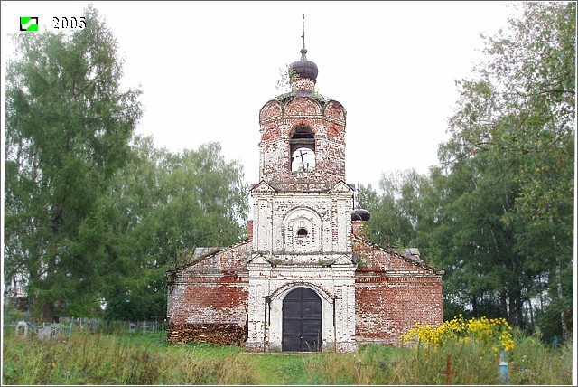 Церковь Троицы Живоначальной, Каменово (Камешковский район, Владимирская область). фасады, Западный фасад