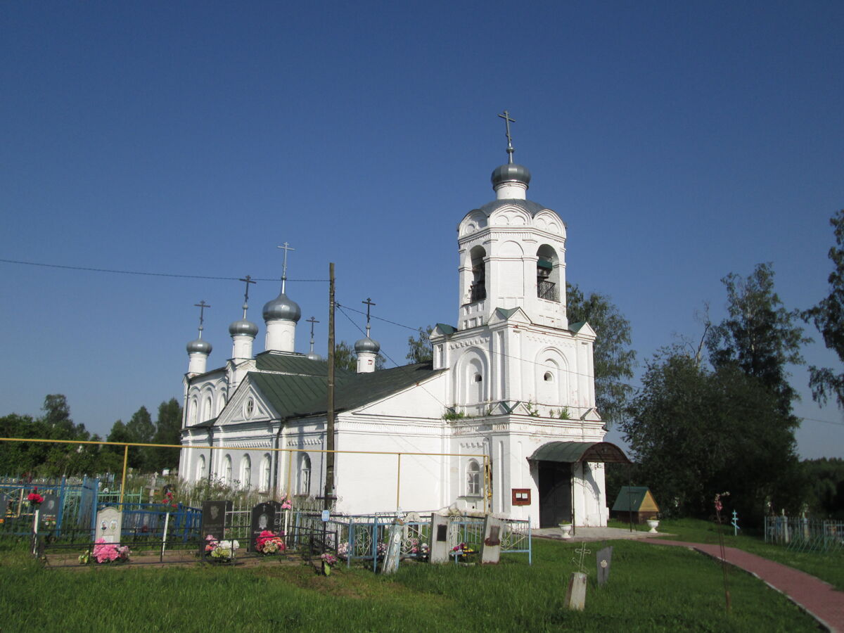 Церковь Троицы Живоначальной, Каменово (Камешковский район, Владимирская область). фасады