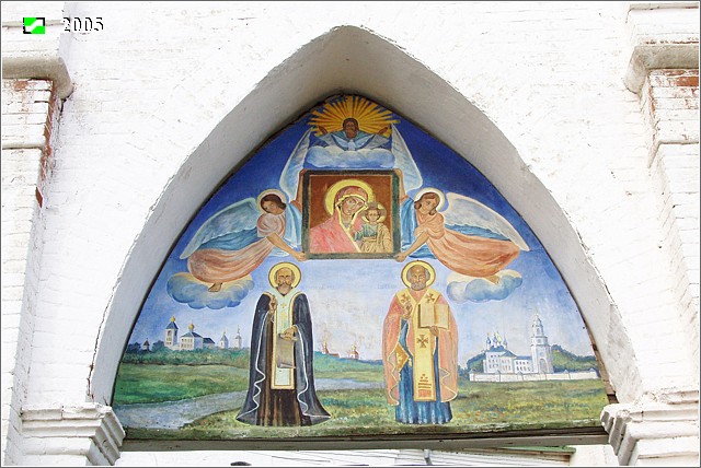 Церковь Казанской иконы Божией Матери, Усолье (Камешковский район, Владимирская область). дополнительная информация, Южные ворота ограды, настенная роспись