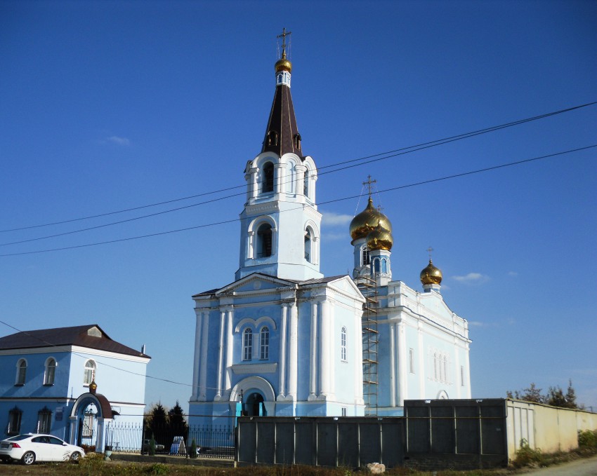 Каменск-Уральский. Церковь Покрова Пресвятой Богородицы. фасады