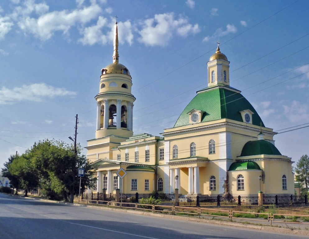 Каменск-Уральский. Кафедральный собор Троицы Живоначальной. фасады