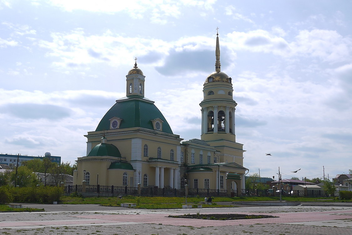 Каменск-Уральский. Кафедральный собор Троицы Живоначальной. фасады