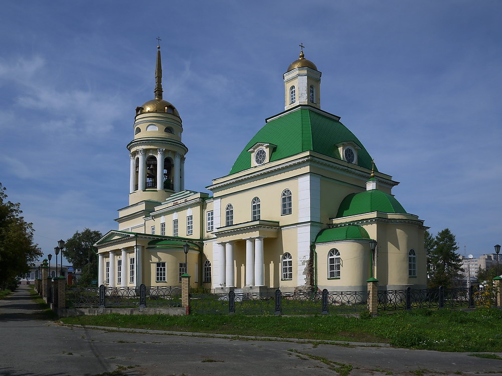 Кафедральный собор Троицы Живоначальной, Каменск-Уральский (Каменск-Уральский (город Каменск-Уральский), Свердловская область). фасады, Вид с юго-востока