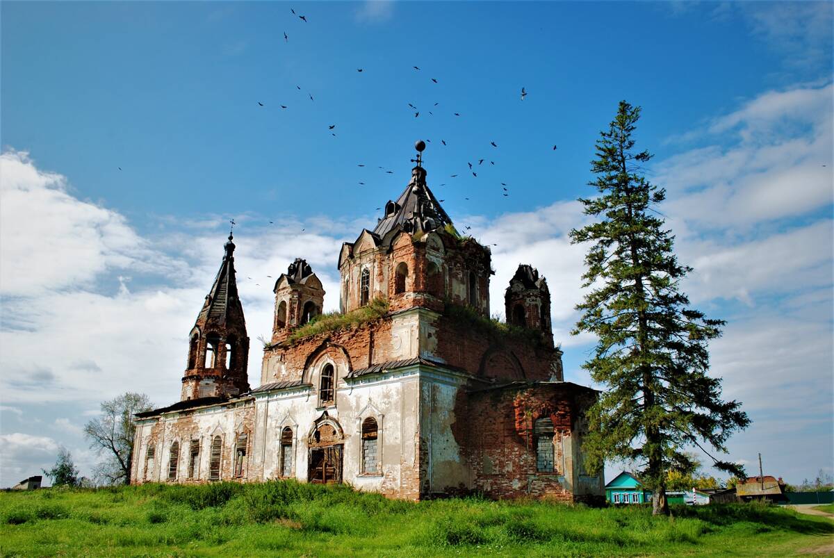 Церковь Троицы Живоначальной, Троицкое (Каменский район (Каменский ГО), Свердловская область). фасады