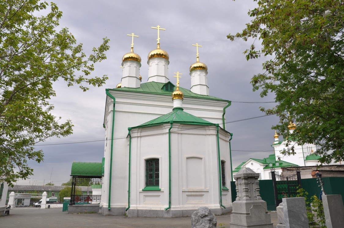 Берёзовский. Церковь Успения Пресвятой Богородицы. фасады