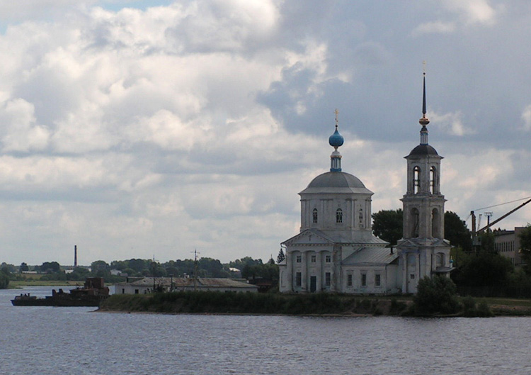 Церковь Иерусалимской иконы Божией Матери, Белый Городок (Кимрский район и г. Кимры, Тверская область). общий вид в ландшафте, 		      
