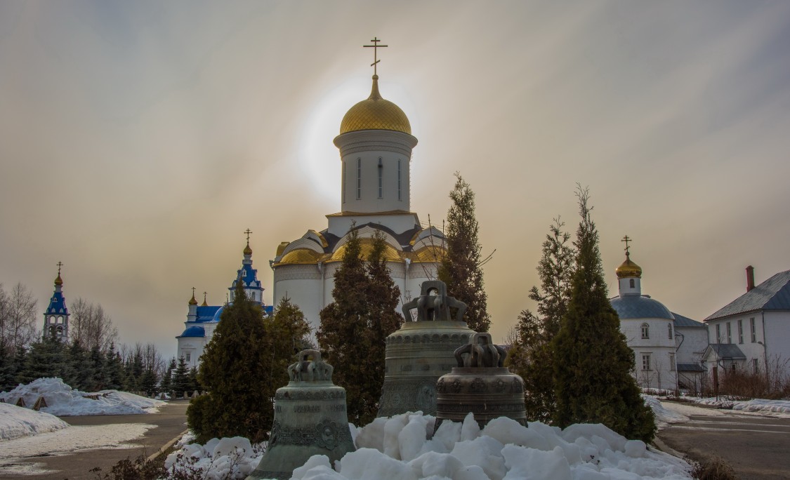 Кировский район. Успенский Зилантов монастырь. фасады