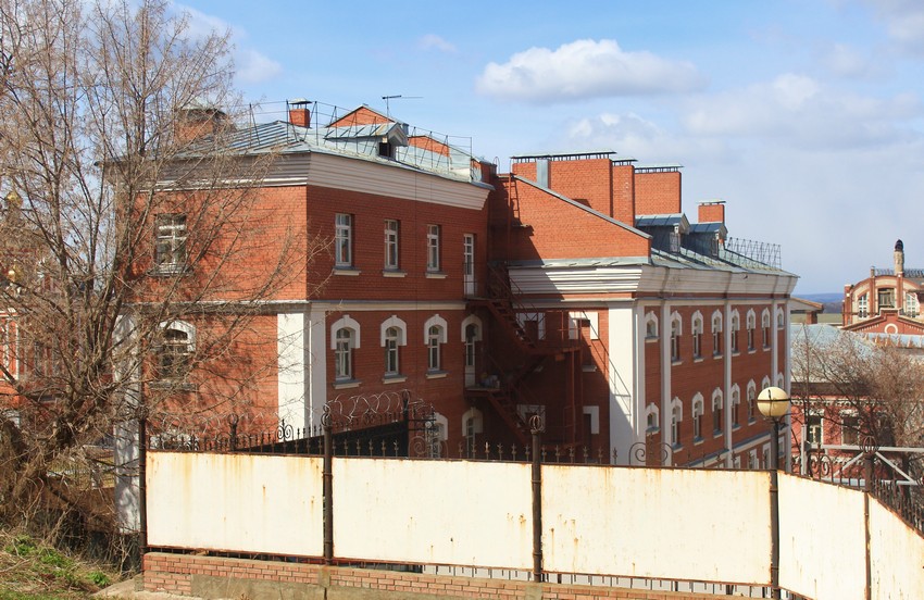Иверский женский монастырь, Самара (Самара, город, Самарская область). дополнительная информация, Келейный корпус (на схеме отмечен под номером 13), вид с бывшей верхней части монастырской территории
