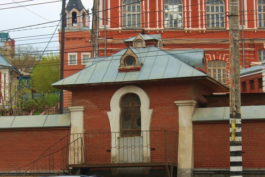 Иверский женский монастырь, Самара (Самара, город, Самарская область). дополнительная информация, Башня-сторожка, вид с противоположной стороны Волжского проспекта